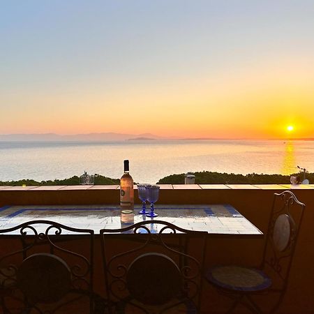 Appartamento Con Vista Mare A Terramala Terra Mala Luaran gambar