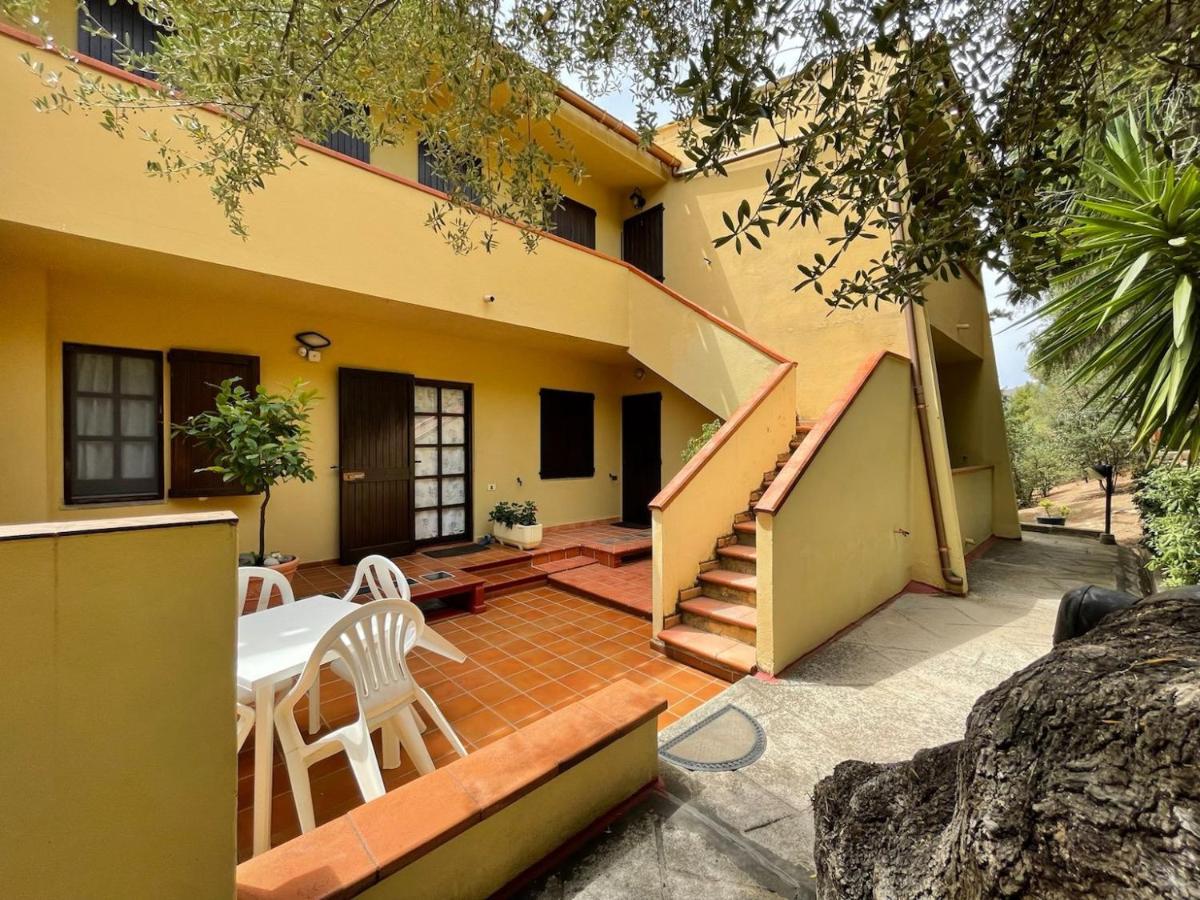 Appartamento Con Vista Mare A Terramala Terra Mala Luaran gambar