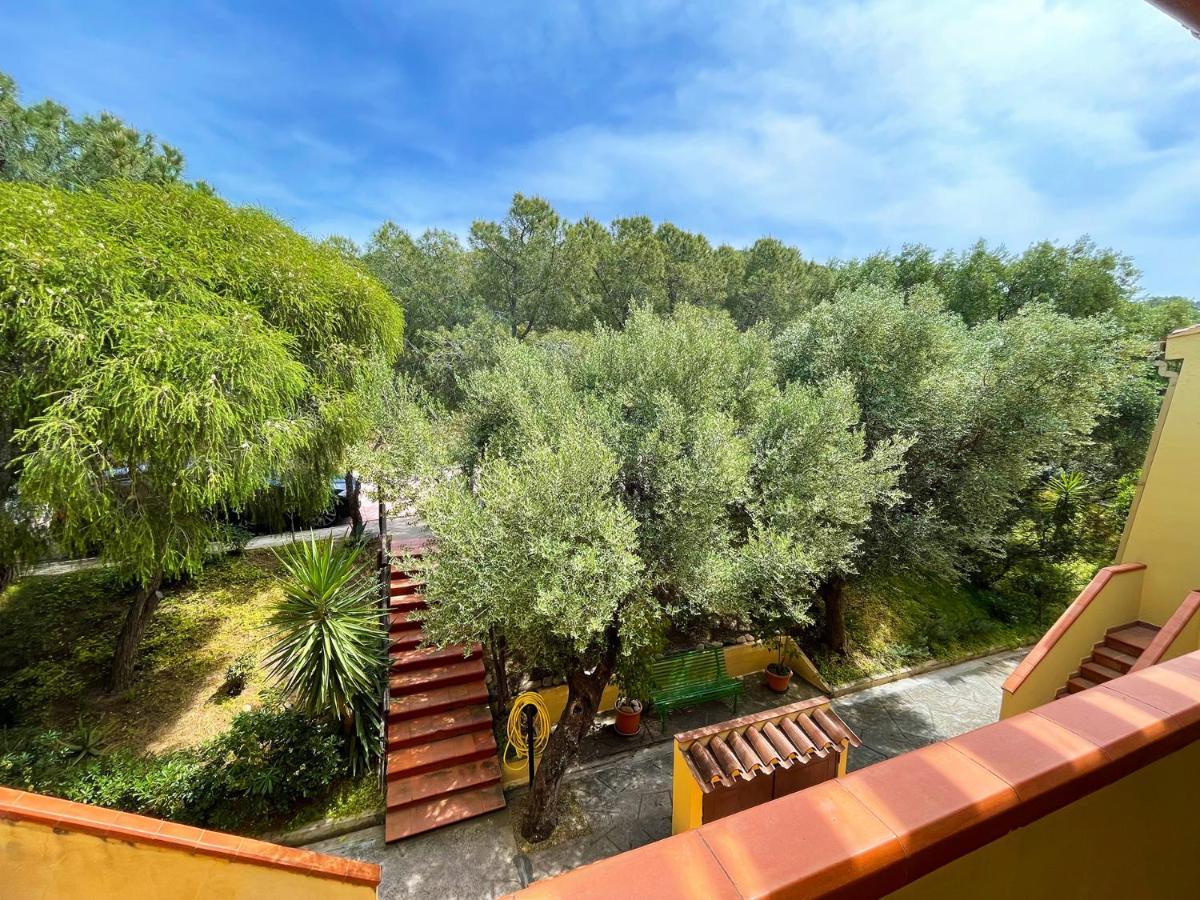 Appartamento Con Vista Mare A Terramala Terra Mala Luaran gambar